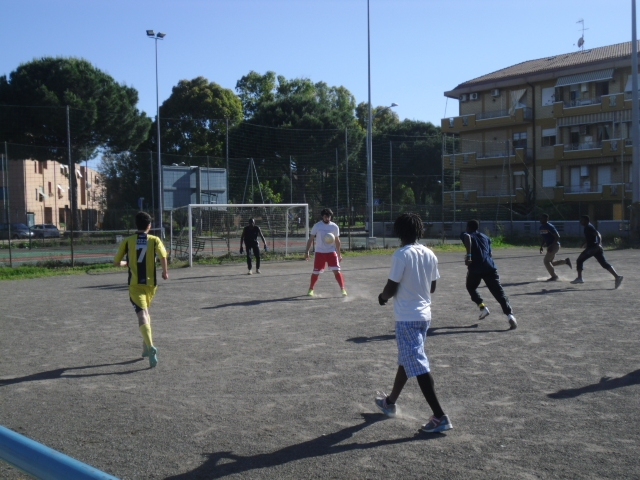 Partita di calcio migranti